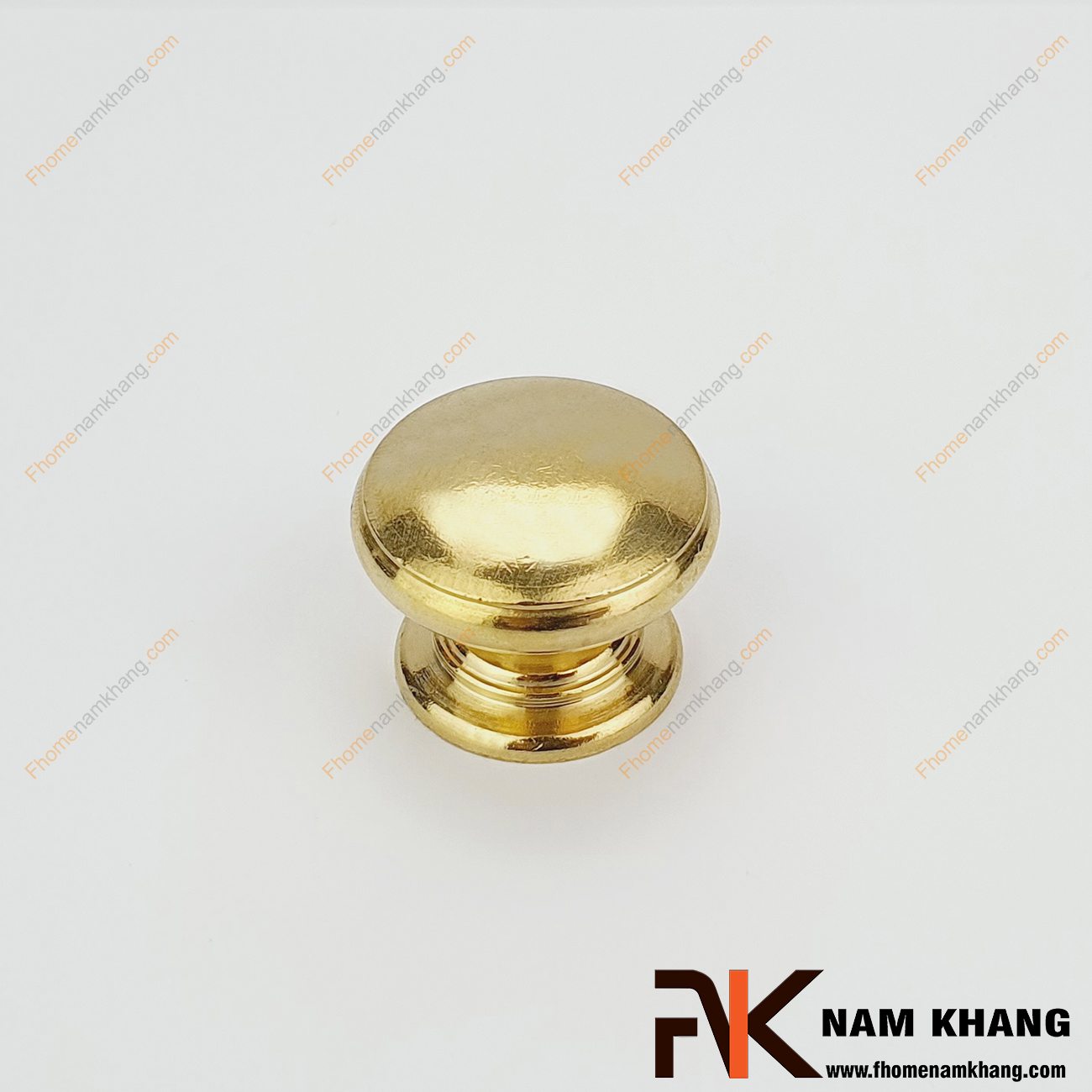 Núm nắm tủ đồng vàng NKD095 là dạng núm tủ tròn nhỏ gọn nhưng chất lượng cao từ vật liệu đồng cao cấp.