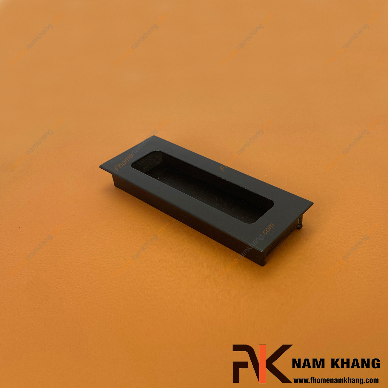 Tay nắm âm tủ bằng nhôm đen mờ NK093-D là loại tay nắm chuyên dùng cho các loại tủ đặt ở những nơi có không gian hạn chế hoặc dùng để nâng cao tính thẫm mỹ của sản phẩm