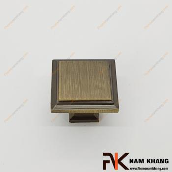 Núm cửa tủ dạng vuông màu rêu NK230-R