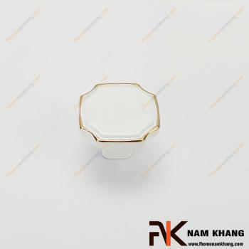 Núm cửa tủ họa tiết vuông cổ NK085-VT