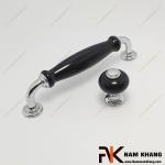 Núm cửa tủ sứ đen chân trắng bạc NK338-DT