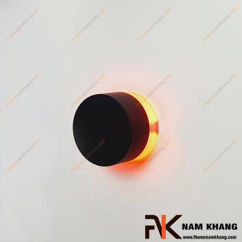 Núm cửa tủ phối đèn led trụ tròn màu đen NK494TR-DDO