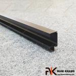 Tay nắm tủ xẻ rãnh có nắp chụp NK410GD-3000D 