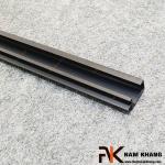 Tay nắm tủ xẻ rãnh có nắp chụp NK410GD-3000D 