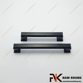Tay nắm tủ dạng vuông màu đen NK230-D