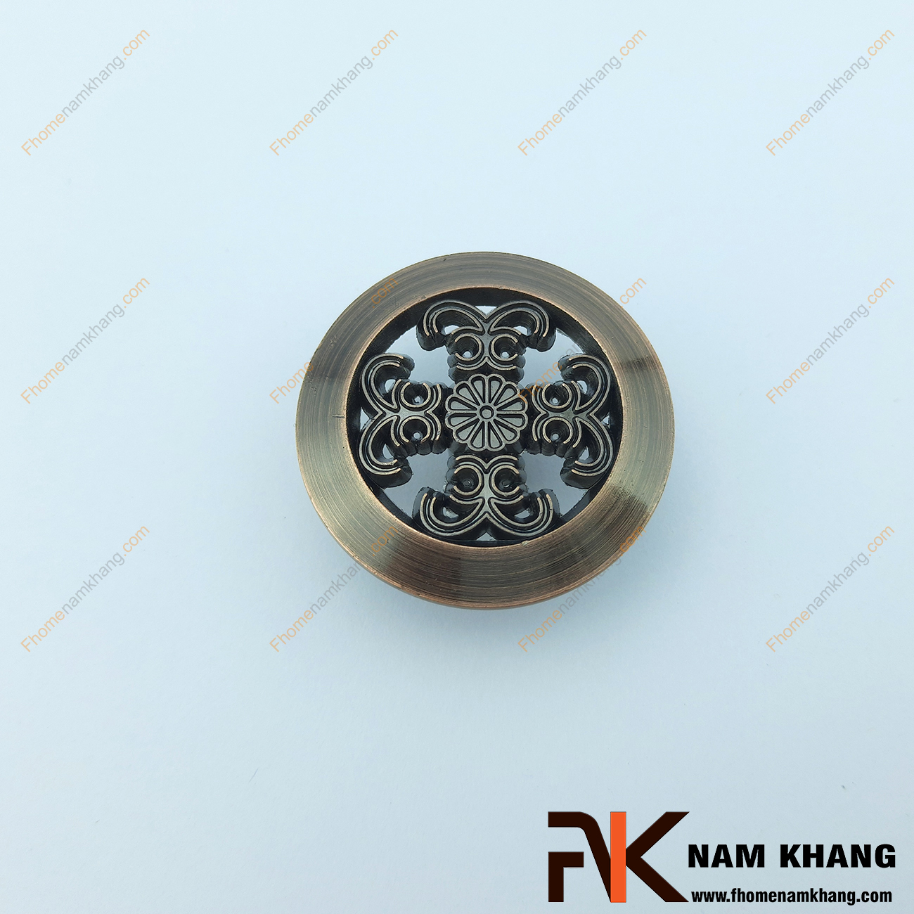 Núm cửa tủ màu rêu cổ điển NK391-R - một núm cửa tủ đơn giản nhưng có nét thiết kế độc đáo trên toàn bộ phần thân của núm cửa.
