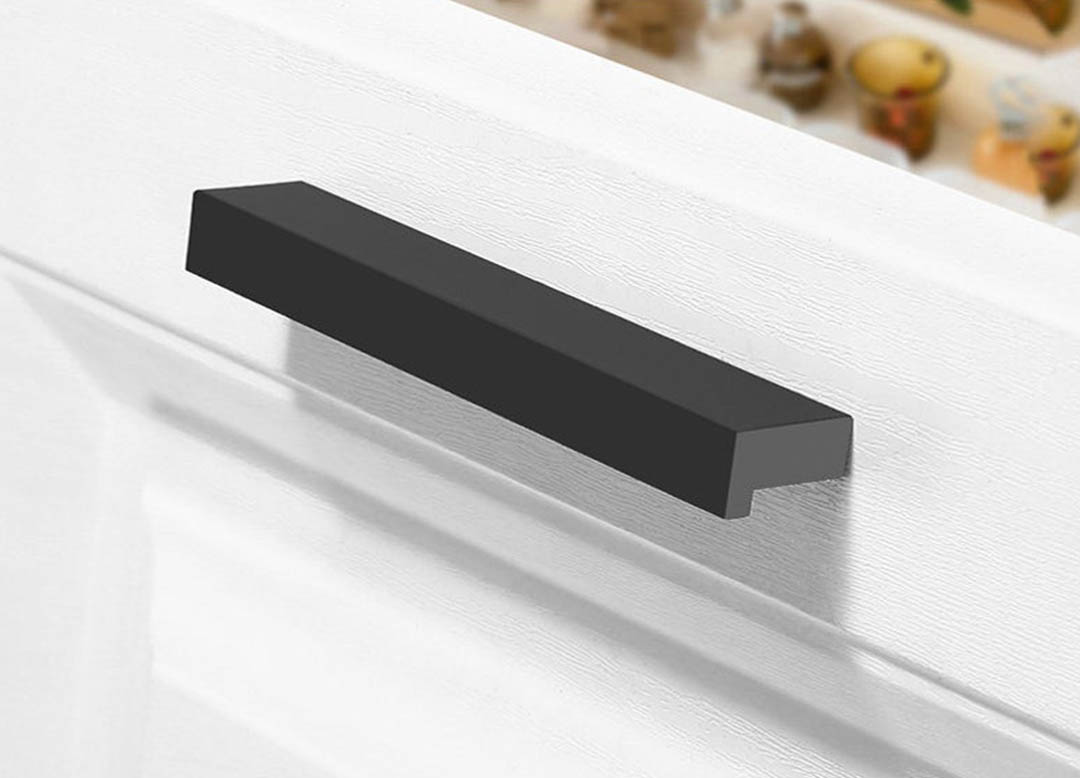 Bạn đang có kiểu hoạch xây dựng hoặc cải tạo nhà bếp? Đừng chỉ tập trung vào những thiết bị đắt tiền, bởi chính những chi tiết nhỏ như tay nắm tủ mới thực sự tạo nên điểm nhấn cho không gian.