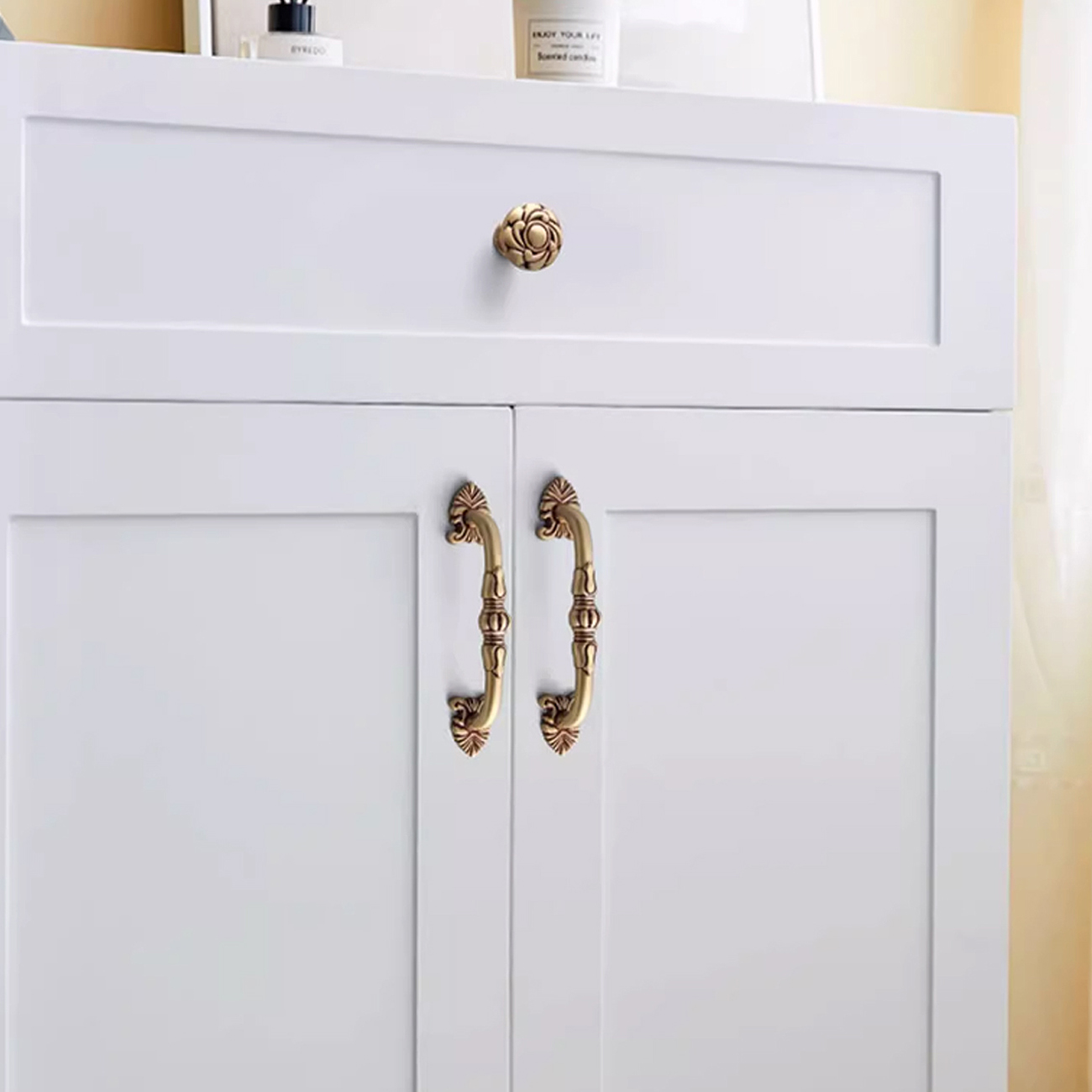 Tay nắm tủ đồng cổ điển NK451D