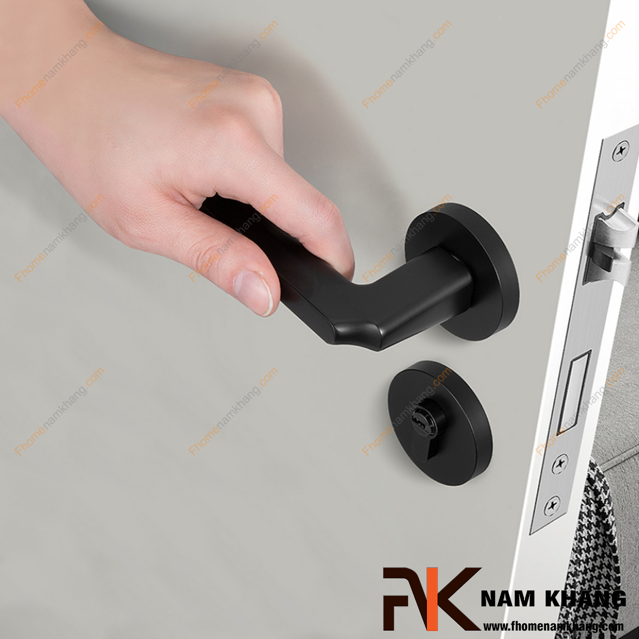 Khóa cửa tay gạt