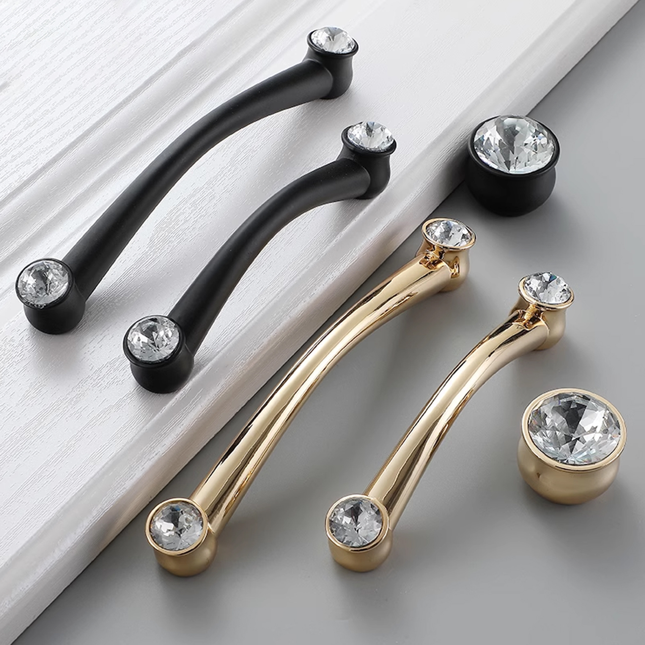 Tay nắm tủ kết hợp đá pha lê NK439