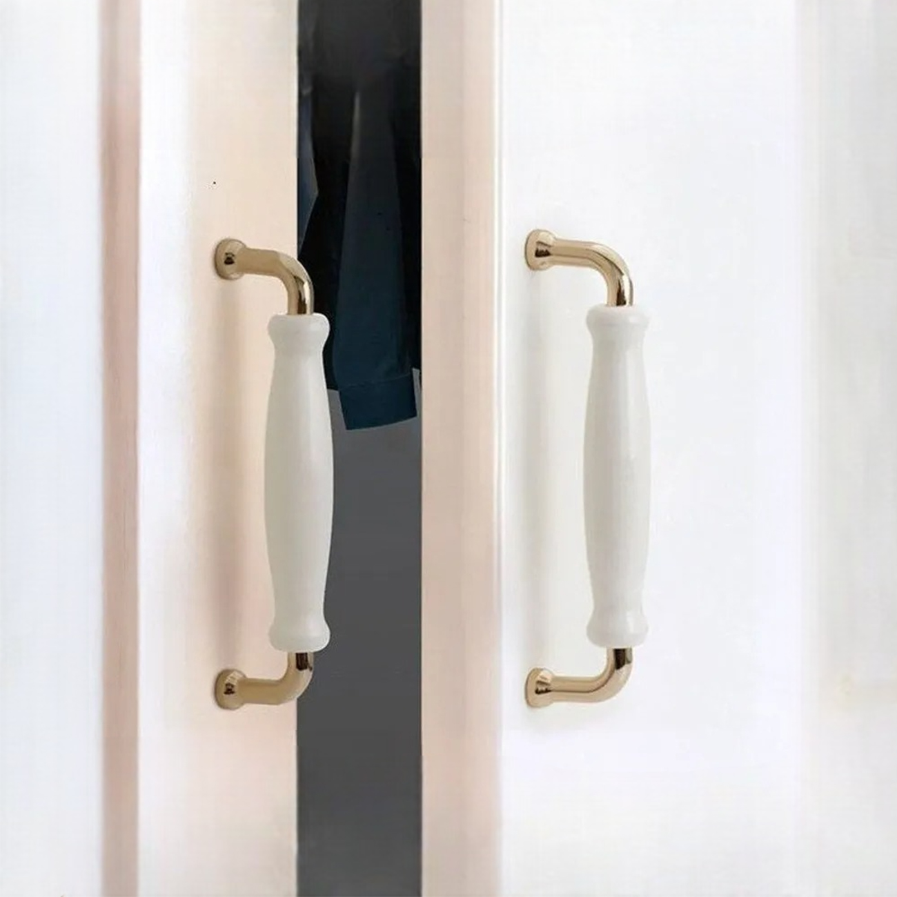 Tay nắm tủ cao cấp NK338