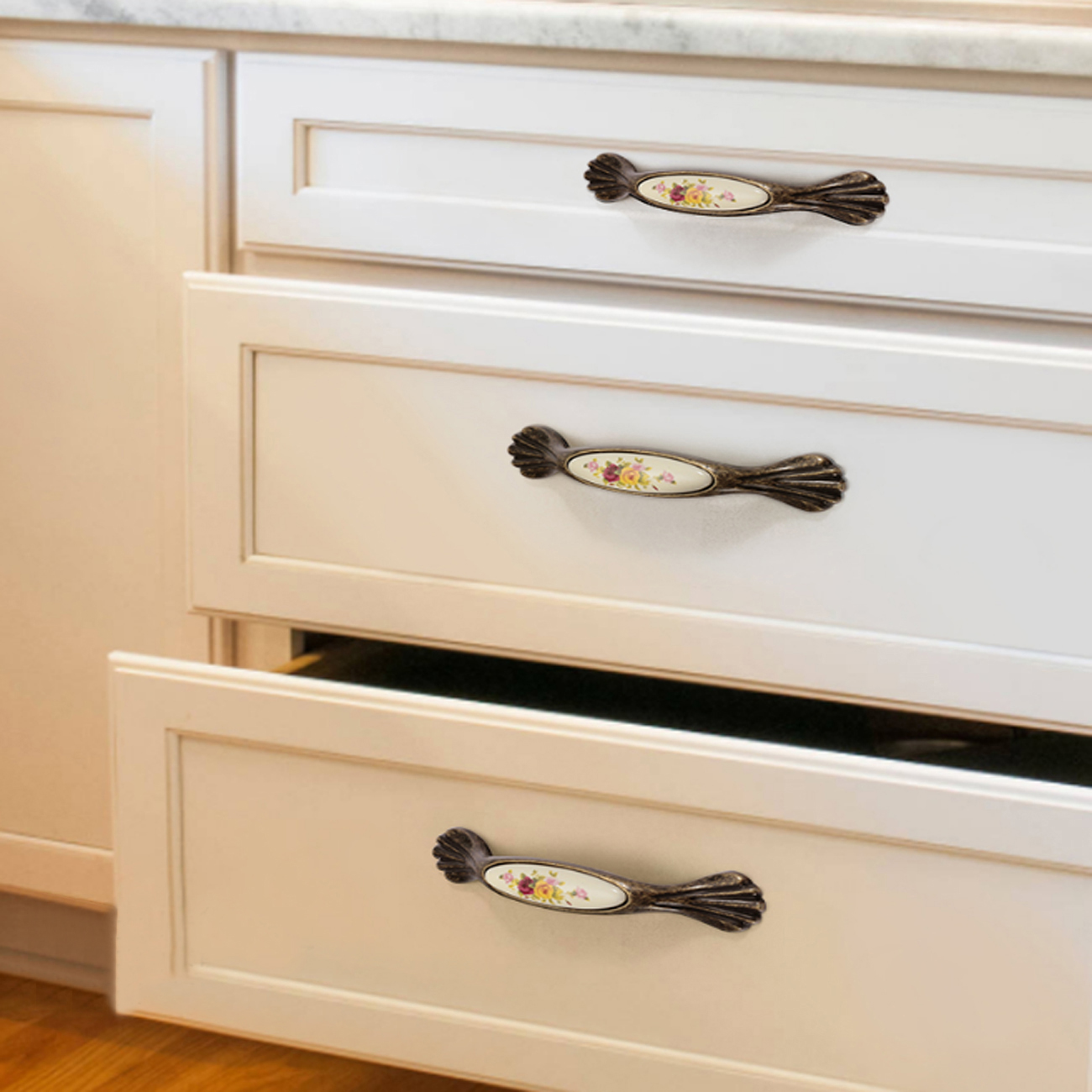 Tay nắm tủ cao cấp NK304
