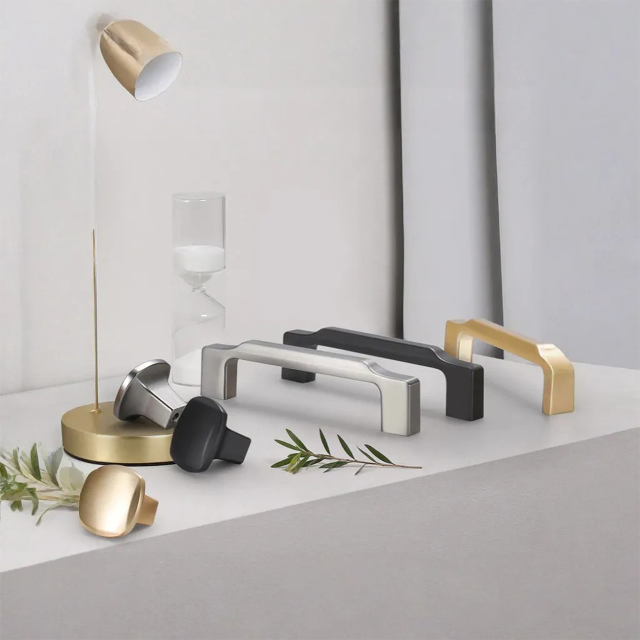 Tay nắm tủ cao cấp NK131