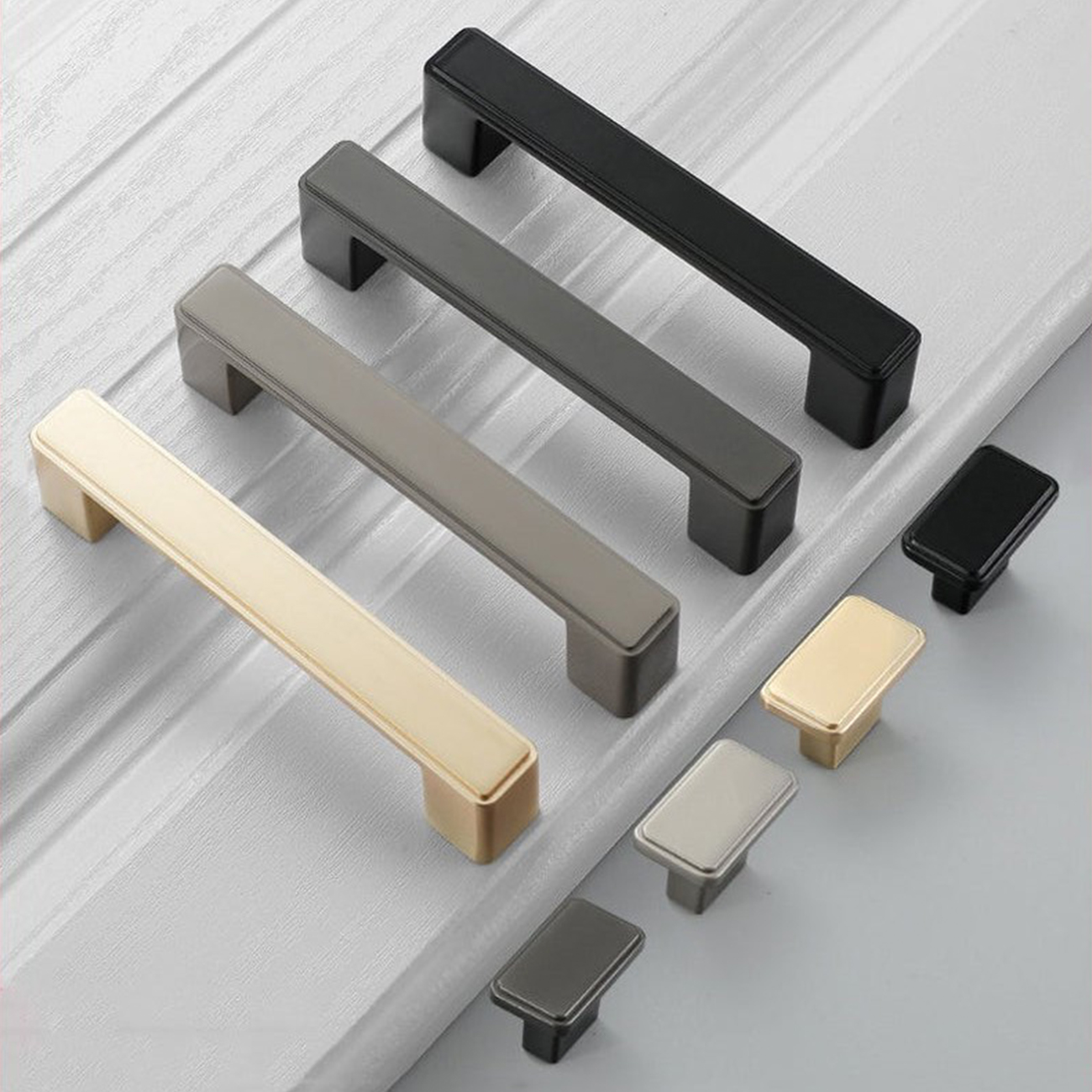 Tay nắm tủ dạng thanh vuông NK026