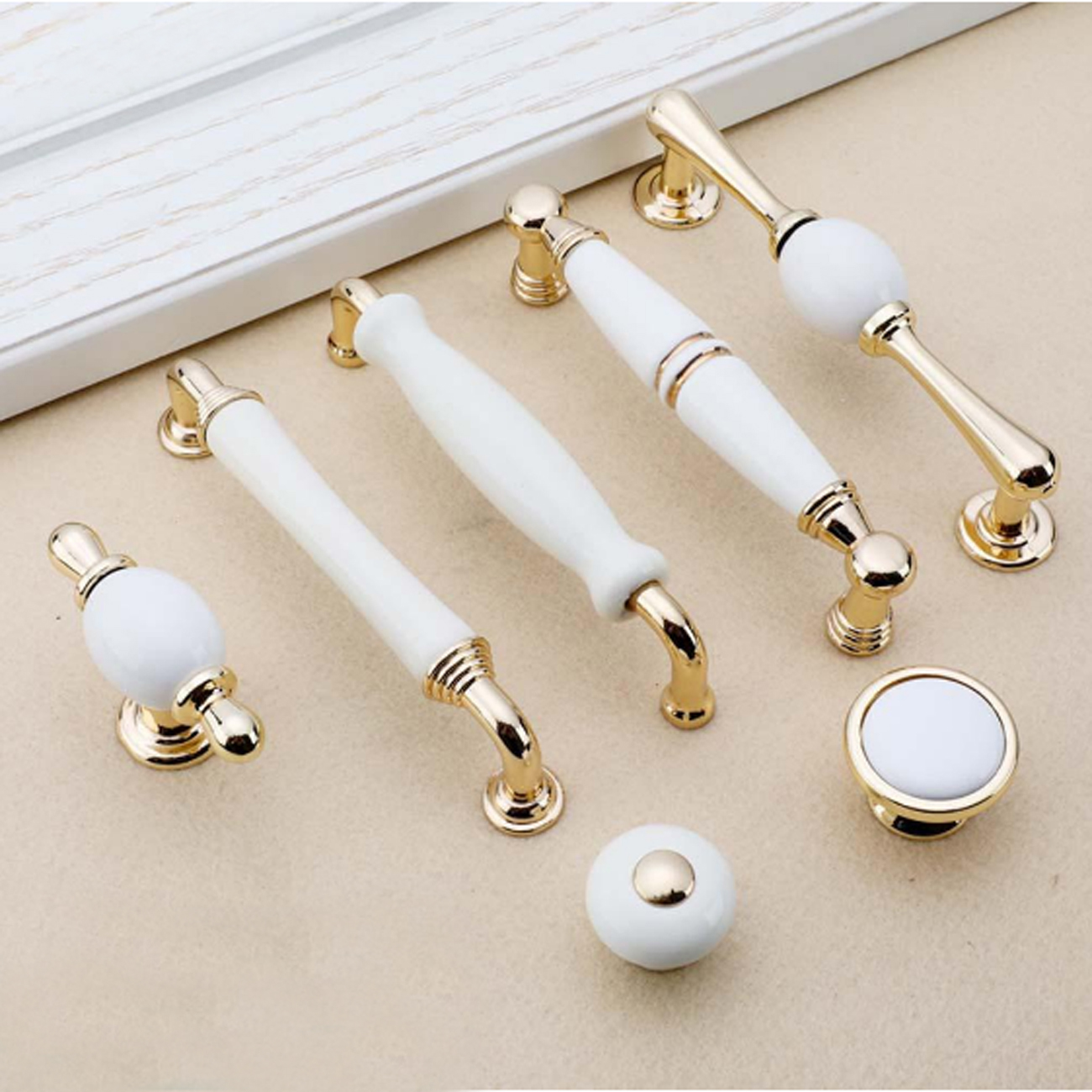 Tay nắm tủ phối sứ trắng cao cấp