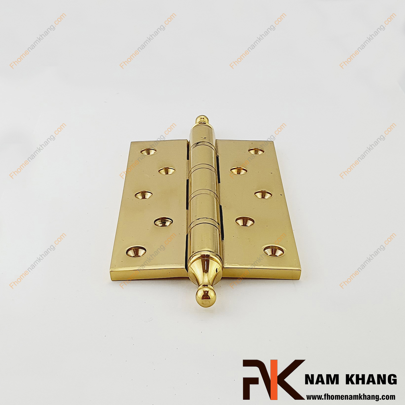 Bản lề lá bằng đồng màu vàng bóng NK308-15FDO được sản xuất từ đồng cao cấp, có độ dày 6mm cho kết cấu bền vững và có độ bền rất cao.