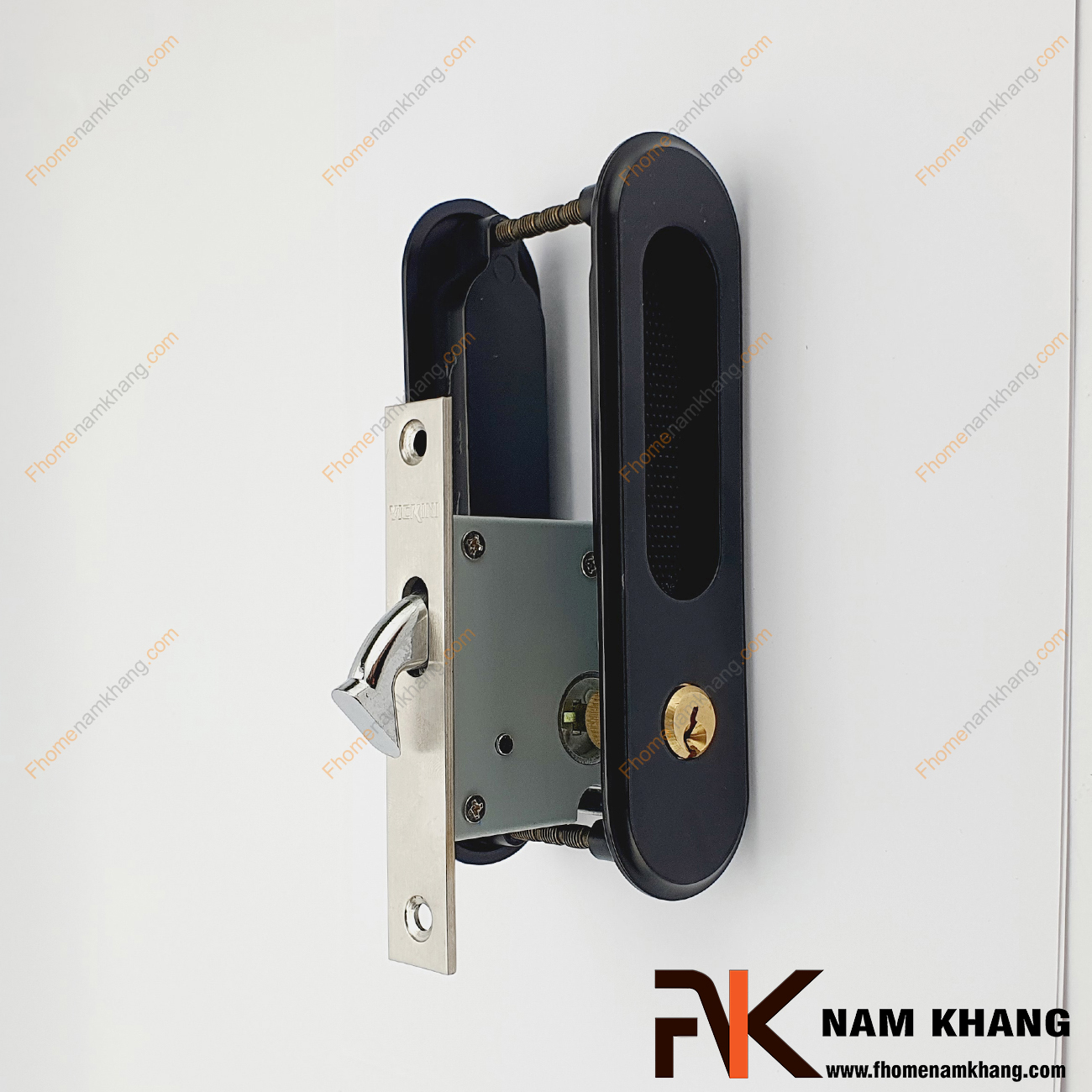 Khóa âm cửa lùa cao cấp màu đen NK568T-D là dòng khóa thông dụng và được ưa chuộng sử dụng tại thị trường Việt Nam.