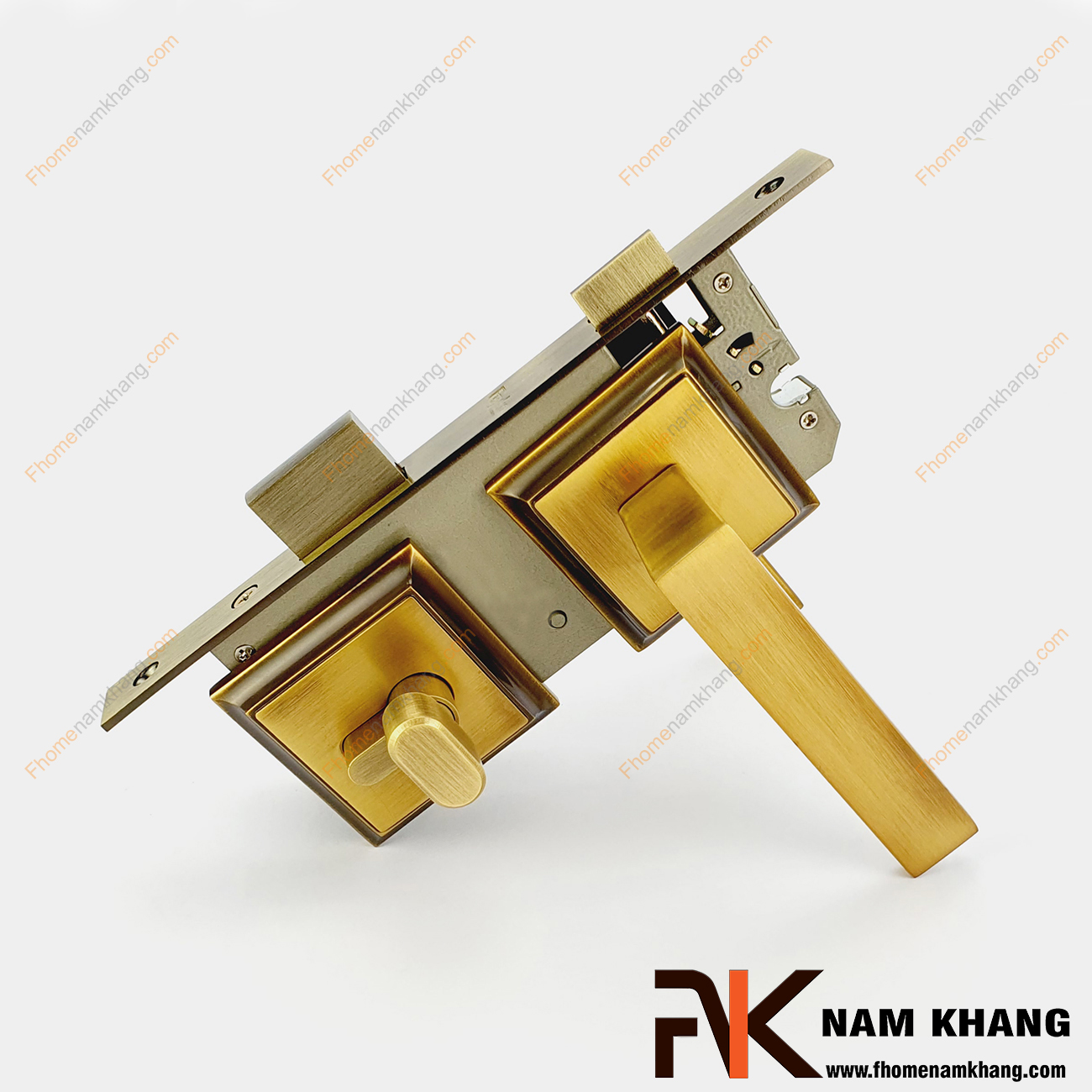 Khóa cửa phân thể bằng đồng cao cấp màu đồng vàng NK555-RX có thiết kế dạng ốp vuông, bo tròn các góc cạnh tạo nên sự tinh tế và cao cấp.