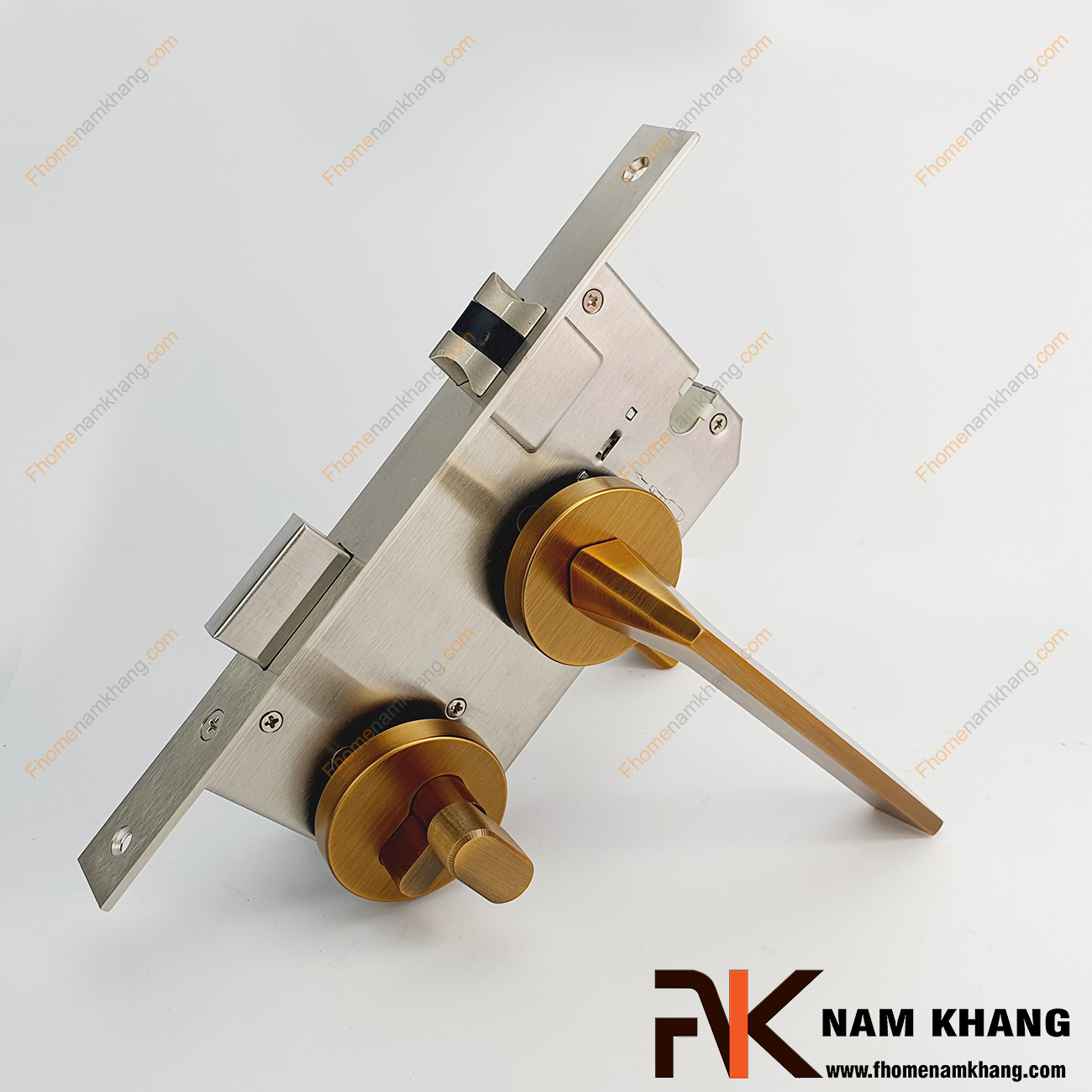 Khóa cửa phân thể bằng hợp kim cao cấp NK570-CF có thiết kế phần ốp khóa và tay gạt riêng biệt, khá nhỏ gọn và tạo được sự nổi bật độc đáo của một dòng khóa cửa.
