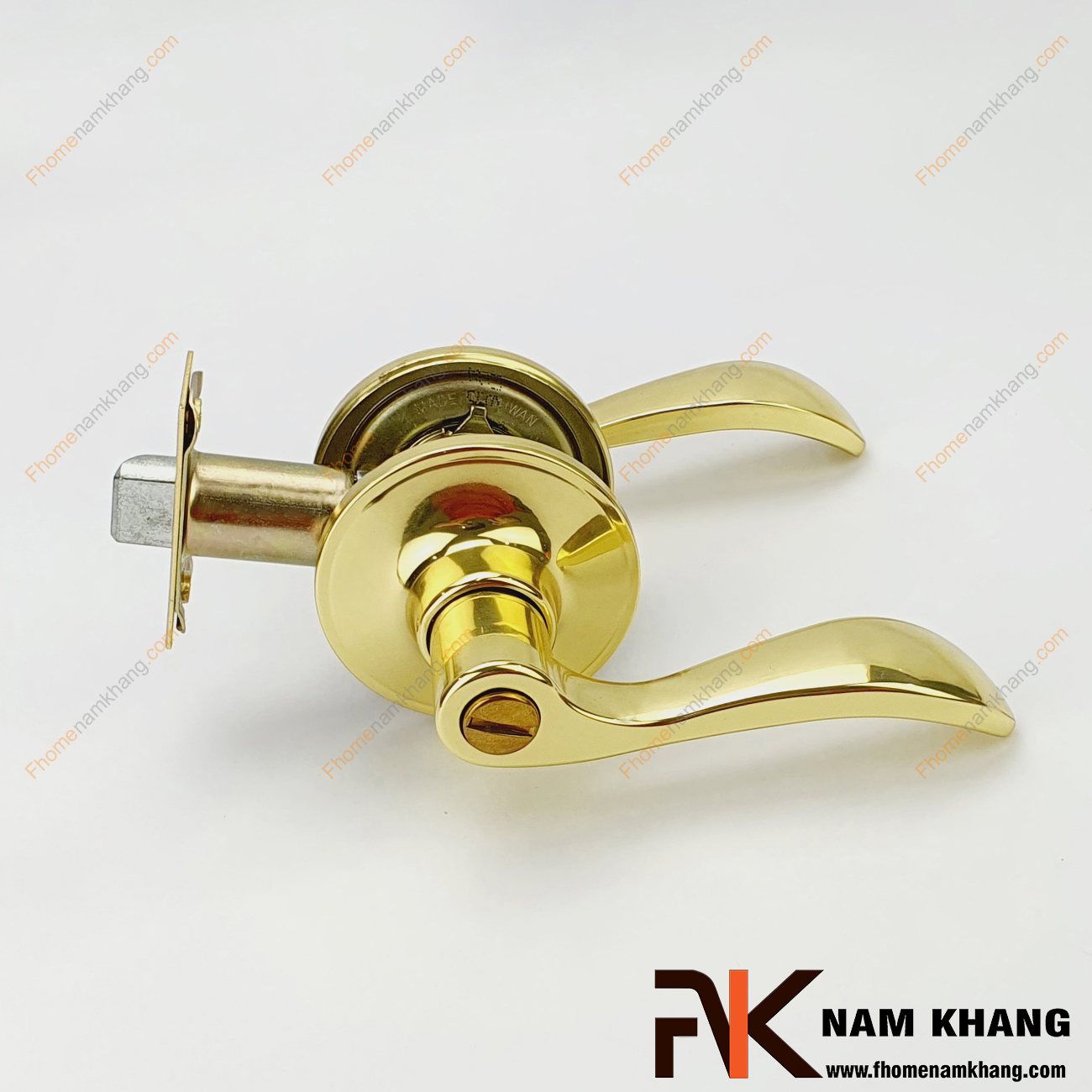Khóa cửa tay gạt cao cấp màu vàng bóng NK500-VVS là sản phẩm khóa cửa đơn giản, tiện lợi và đa dạng các khuôn dạng đáp ứng nhu cầu của người sử dụng.