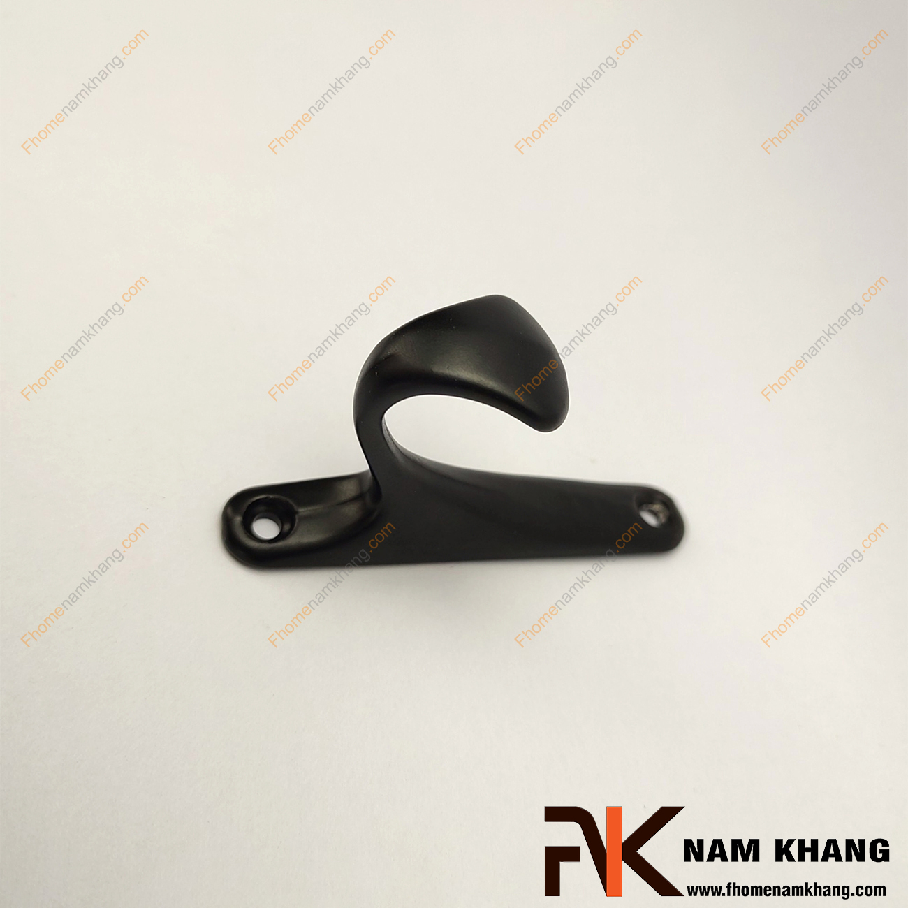 Móc treo tường dạng đơn thông dụng màu đen NK121N-D- dòng móc treo nhỏ gọn thường được sử dụng treo móc nhiều dạng sản phẩm và có thể sử dụng để trang trí