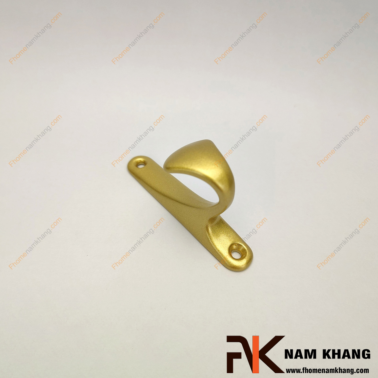 Móc treo tường dạng đơn thông dụng màu vàng mờ NK121N-V- dòng móc treo nhỏ gọn thường được sử dụng treo móc nhiều dạng sản phẩm và có thể sử dụng để trang trí.