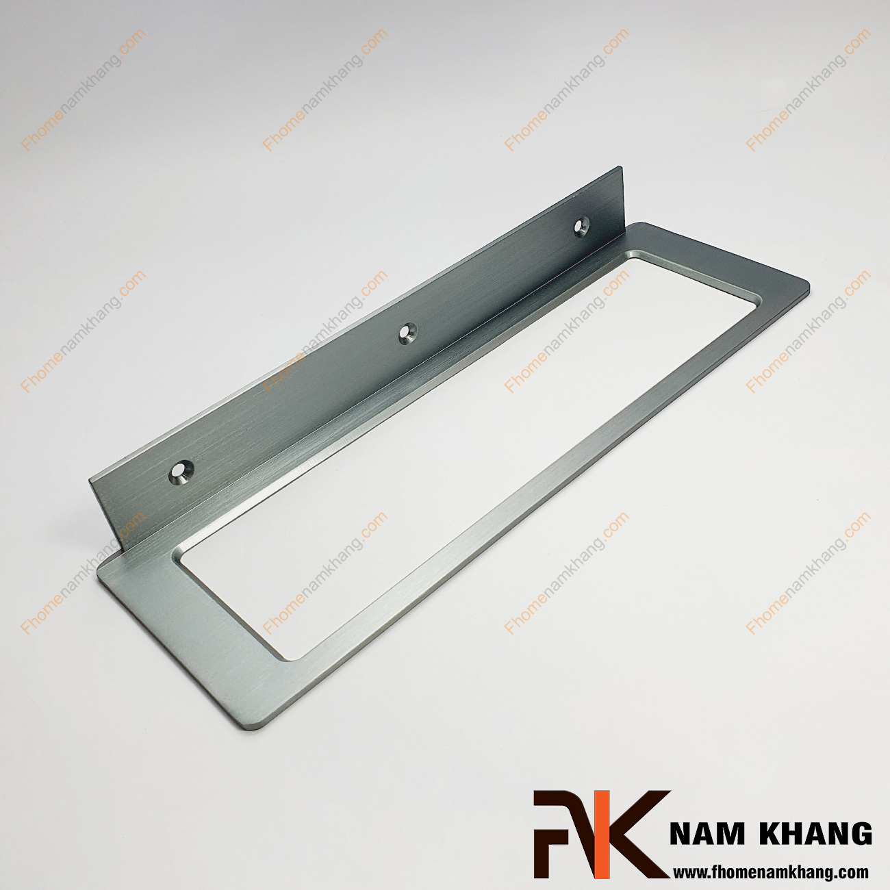 Giá treo chai rượu vang nằm ngang NK492-GX, một dòng sản phẩm trưng bày và lưu trữ rượu vang hoặc một số dòng rượu kiêu chai tròn đứng. Sản phẩm được lắp đặt trên vách tường hoặc vách gỗ.