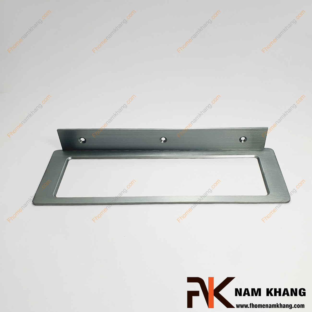 Giá treo chai rượu vang nằm ngang NK492-GX, một dòng sản phẩm trưng bày và lưu trữ rượu vang hoặc một số dòng rượu kiêu chai tròn đứng. Sản phẩm được lắp đặt trên vách tường hoặc vách gỗ.