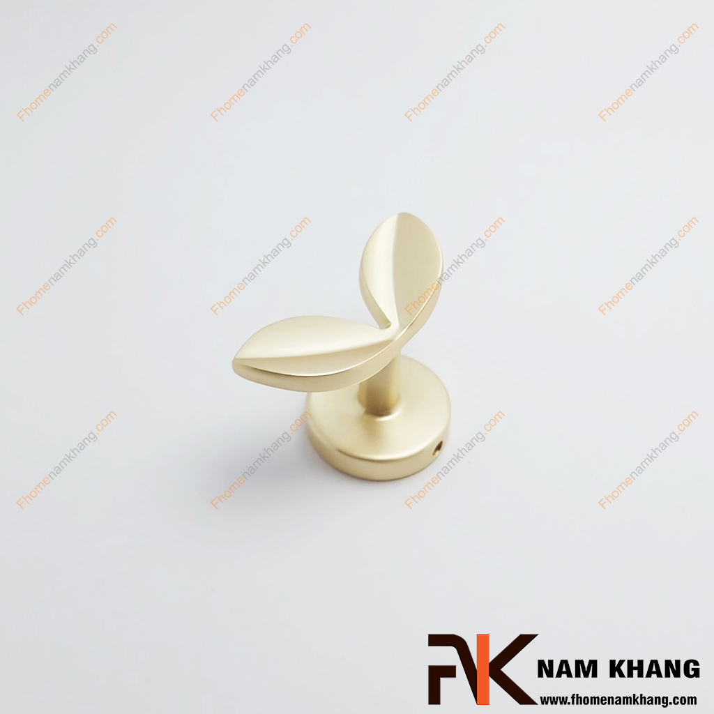 Móc treo tường hình lá màu vàng mờ NK124HL-VM - Phần đầu móc được thiết kế mô phỏng hình hai chiếc lá tạo cảm giác mềm mại, thanh lịch nhưng vẫn độc đáo. 