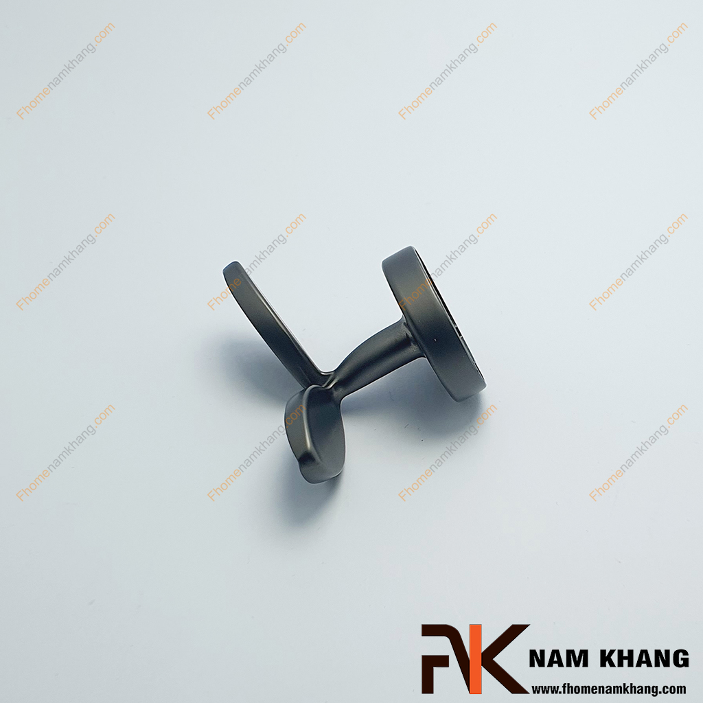 Móc treo tường hình lá màu xám NK124HL-X - Phần đầu móc được thiết kế mô phỏng hình hai chiếc lá tạo cảm giác mềm mại, thanh lịch nhưng vẫn độc đáo