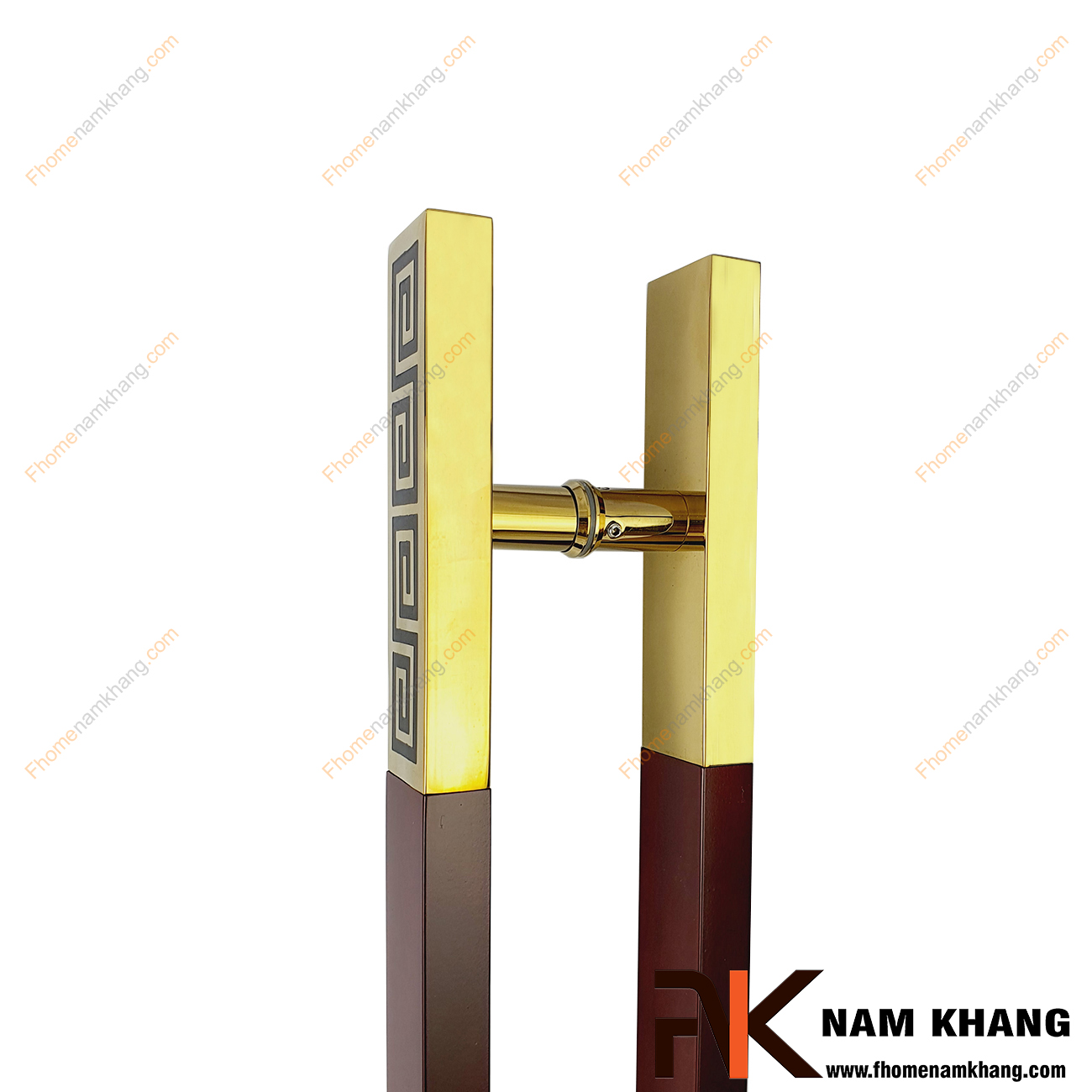 Tay nắm cửa cabin màu inox vàng bóng phối gỗ đỏ NKC005-VGD là sản phẩm tay nắm đồng tâm dùng cho nhiều loại cửa với đầy đủ các chất liệu theo thiết kế nội thất.