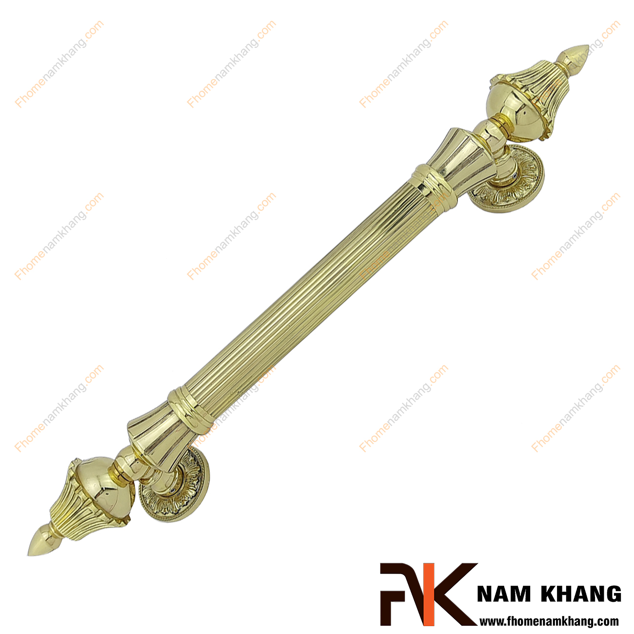 Tay nắm cửa chính dạng cổ điển màu đồng vàng NKD109-80VT được sản xuất từ đồng cao cấp, có kích thước lớn chuyên dùng cho các dạng cửa ra vào lớn, cửa sảnh, cửa cao cấp 2 hoặc 4 cánh.
