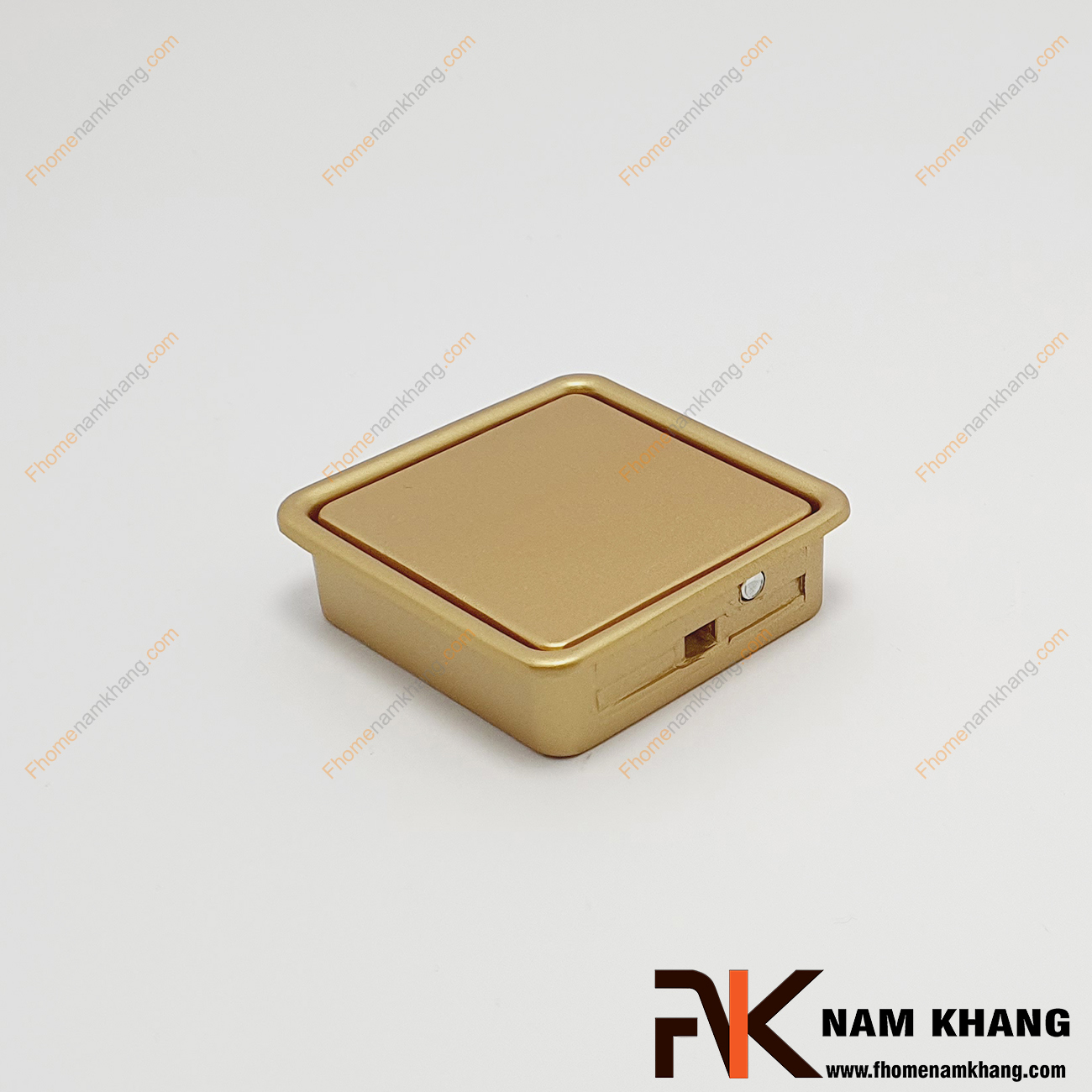 Núm âm tủ dạng vuông trơn màu vàng NK237-V chuyên dùng cho các loại tủ đặt ở những nơi có không gian hạn chế hoặc dùng để nâng cao tính thẫm mỹ của sản phẩm