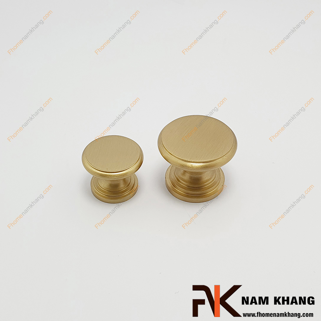 Núm cửa tủ dạng tròn bằng đồng NK267-VB t thiết kế rất đơn giản, một chất liệu chất lượng cao, một sản phẩm đáp ứng được tất cả các tiêu chí nội thất. 