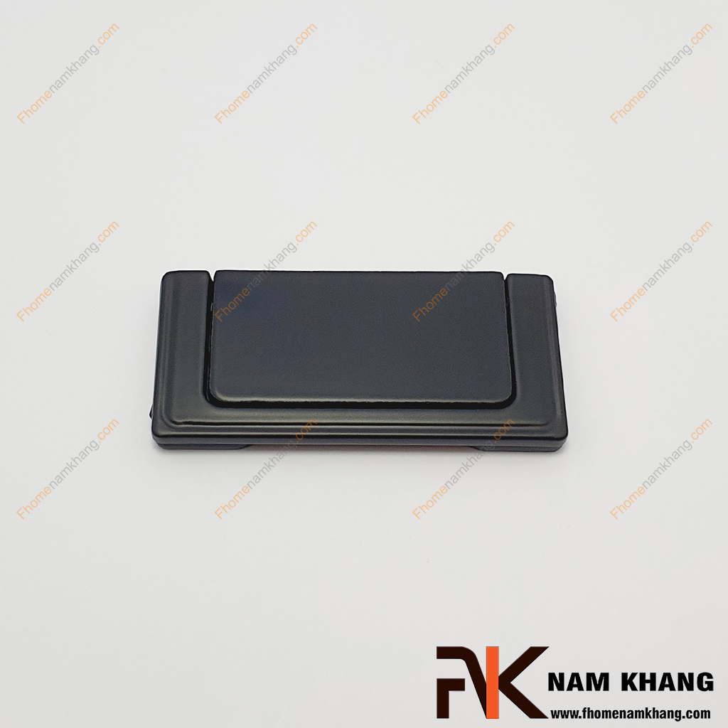 Tay nắm cửa tủ dạng vòng màu đen NK138L-64D, dạng tay nắm vòng chữ nhật bền đẹp dễ lắp đặt và sử dụng.