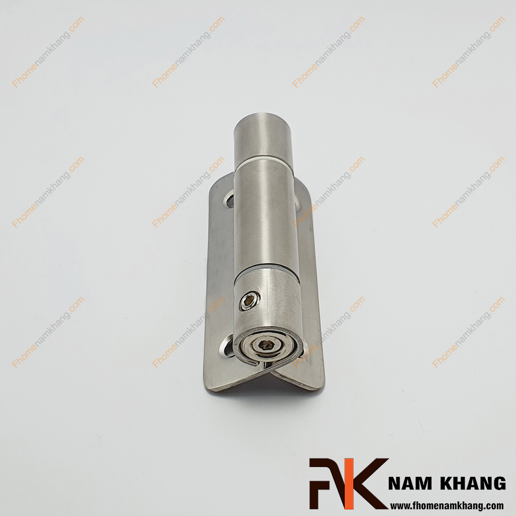 Bản lề vách ngăn 4 lỗ NKL006LVN-INOX304 là một dòng phụ kiện chuyên dụng được lắp đặt thi công trên các vách ngăn phòng thay đồ, nhà vệ sinh, vách ngăn phòng tắm,...