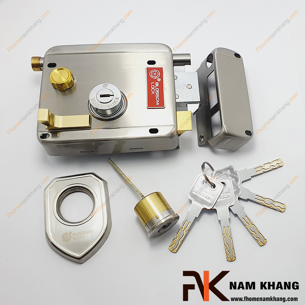 Khóa cổng cao cấp sử dụng được cho cửa lùa NK583KC-2LM là dòng khóa hộp được sử dụng trên các dạng cửa cổng sắt, nhôm, inox hoặc các chất liệu gỗ.