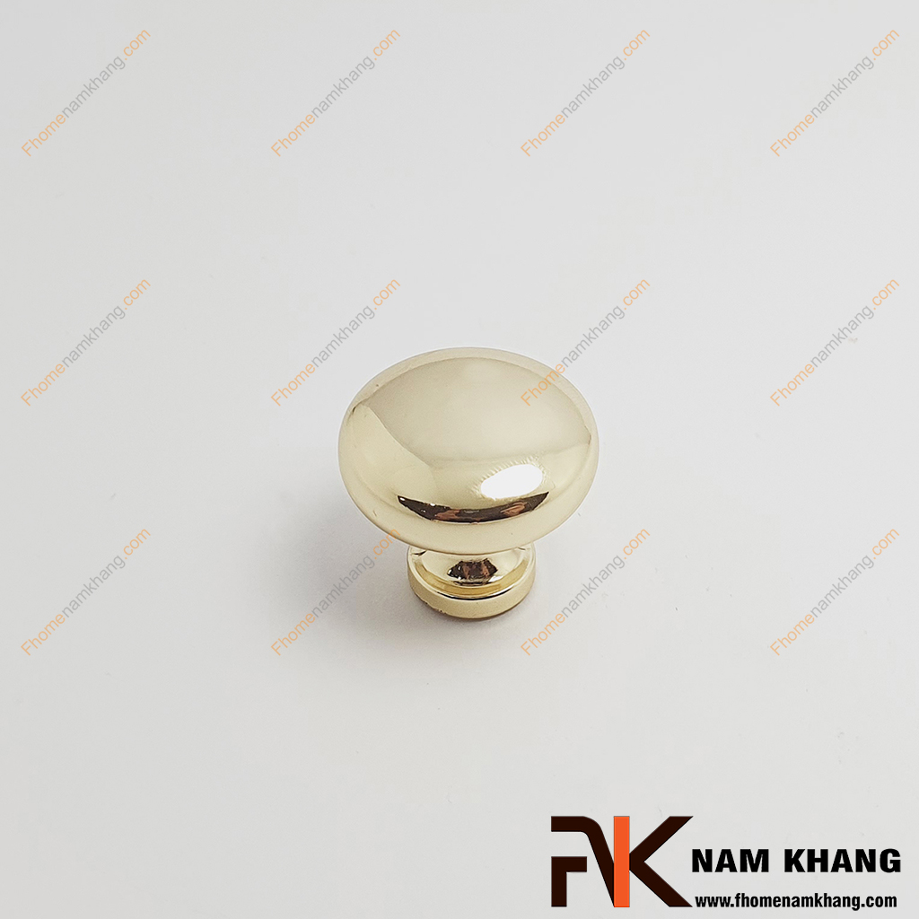 Núm tròn tủ màu vàng bóng NK172LS-V - một tay nắm cửa tủ dạng núm tròn, được thiết kế theo phong cách đơn giản.