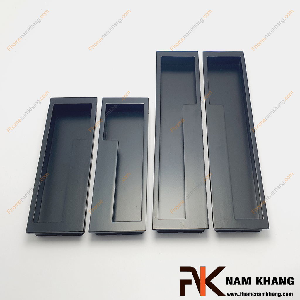 Tay nắm âm cửa tủ dạng cặp trái phải màu đen NK438L-192D Bộ tay nắm âm cửa tủ được thiết kế dạng đối xứng trái – phải, tạo sự đồng bộ và cân đối khi lắp đặt trên cánh tủ đôi. 