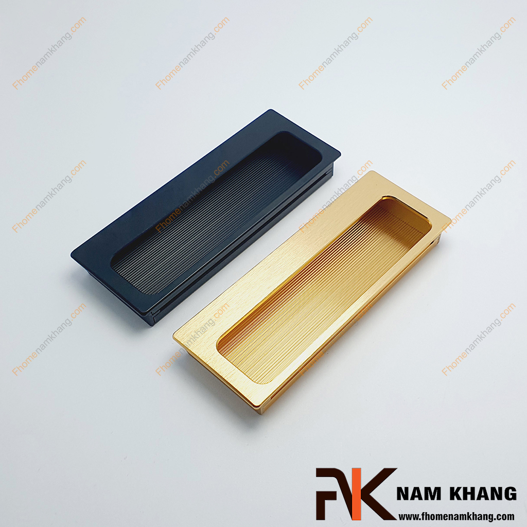 Tay nắm âm tủ hợp kim màu vàng NK431LS-V được thiết kế tinh tế với tông màu vàng ánh kim sang trọng.