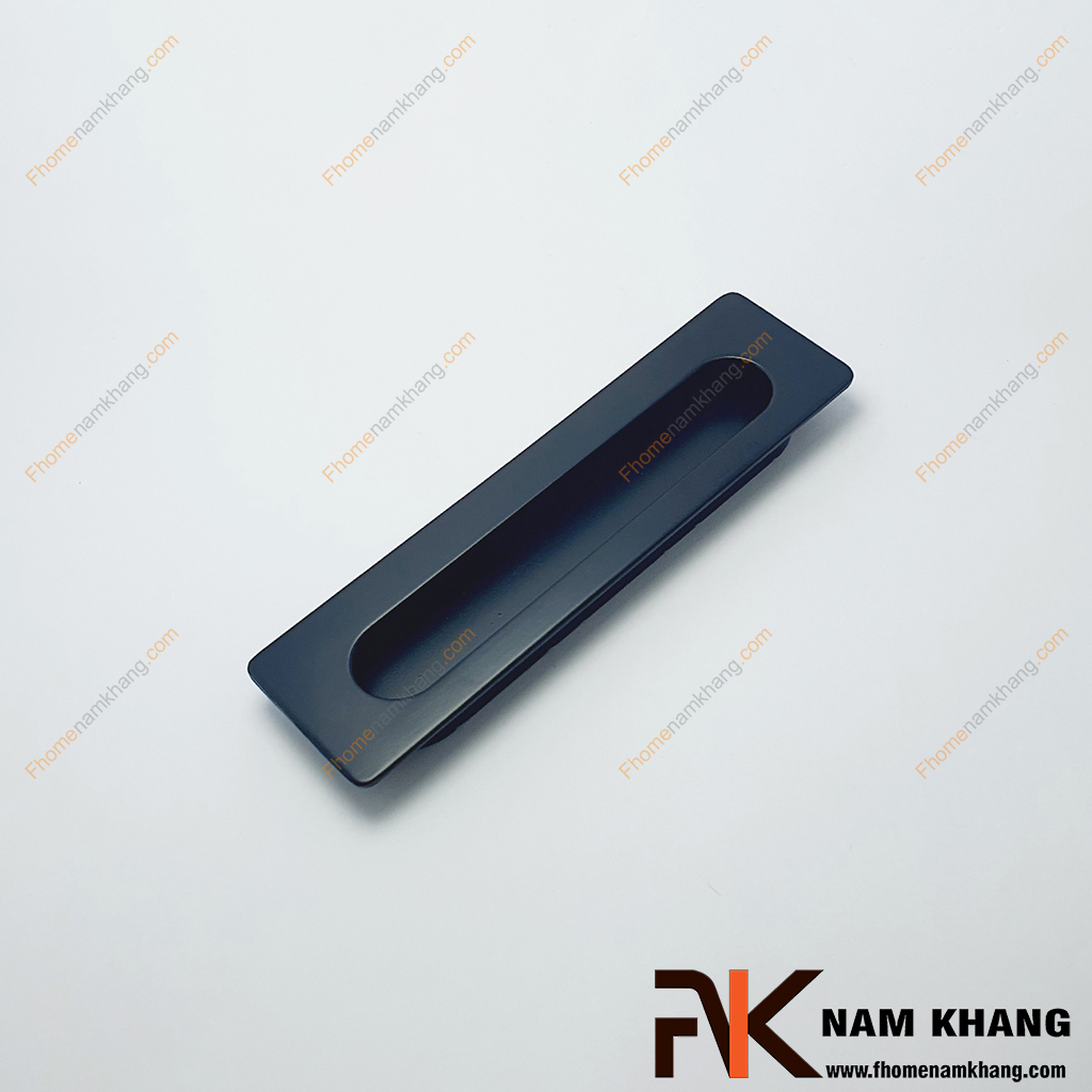 Tay nắm âm cửa tủ màu đen NK356-D là loại tay nắm chuyên dùng cho các loại tủ đặt ở những nơi có không gian hạn chế hoặc dùng để nâng cao tính thẫm mỹ của sản phẩm