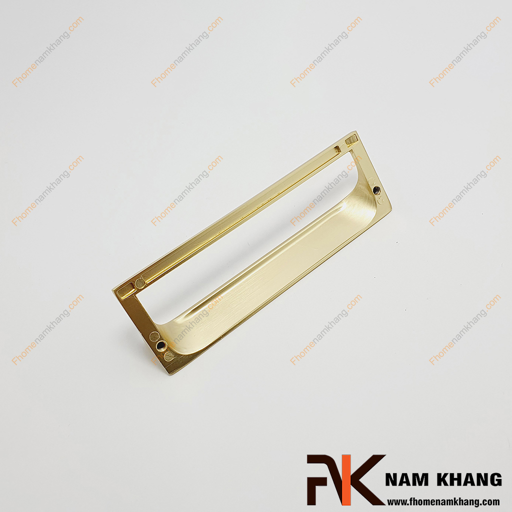 Tay kéo cửa tủ vàng mờ NK446V-96VM là một mẫu thiết kế tay nắm tủ đơn giản vuông góc với khuôn dạng móc.