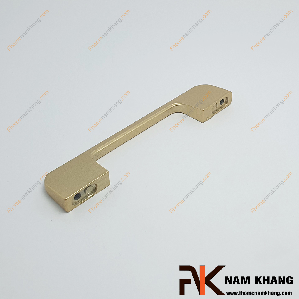 Tay nắm cửa tủ quần áo màu vàng NK260L-96V - mẫu tay nắm cửa tủ dạng thanh ngang, được hoàn thiện với lớp màu vàng mờ cao cấp.