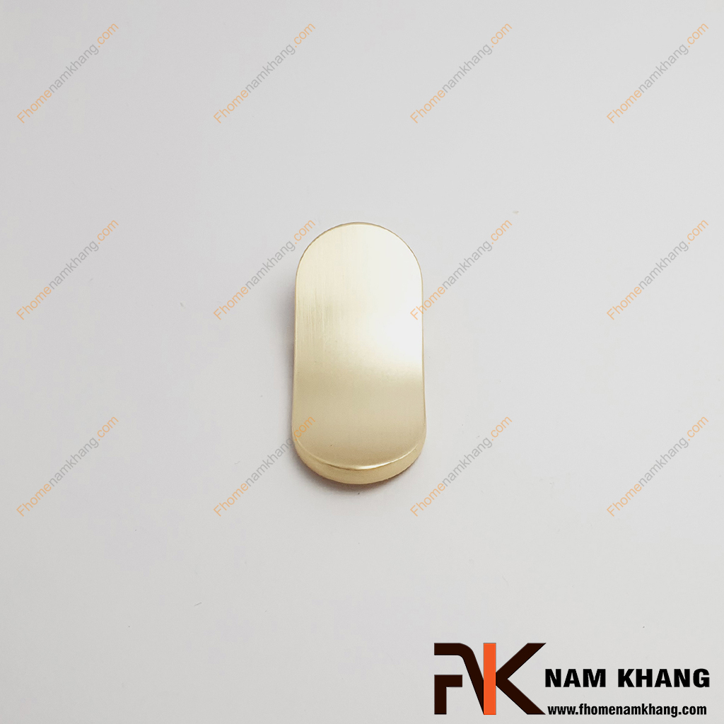 Núm nắm cửa tủ dạng cong màu vàng mờ NK279LS-VM - một mẫu tay cầm tủ tối giản và hiện đại.
