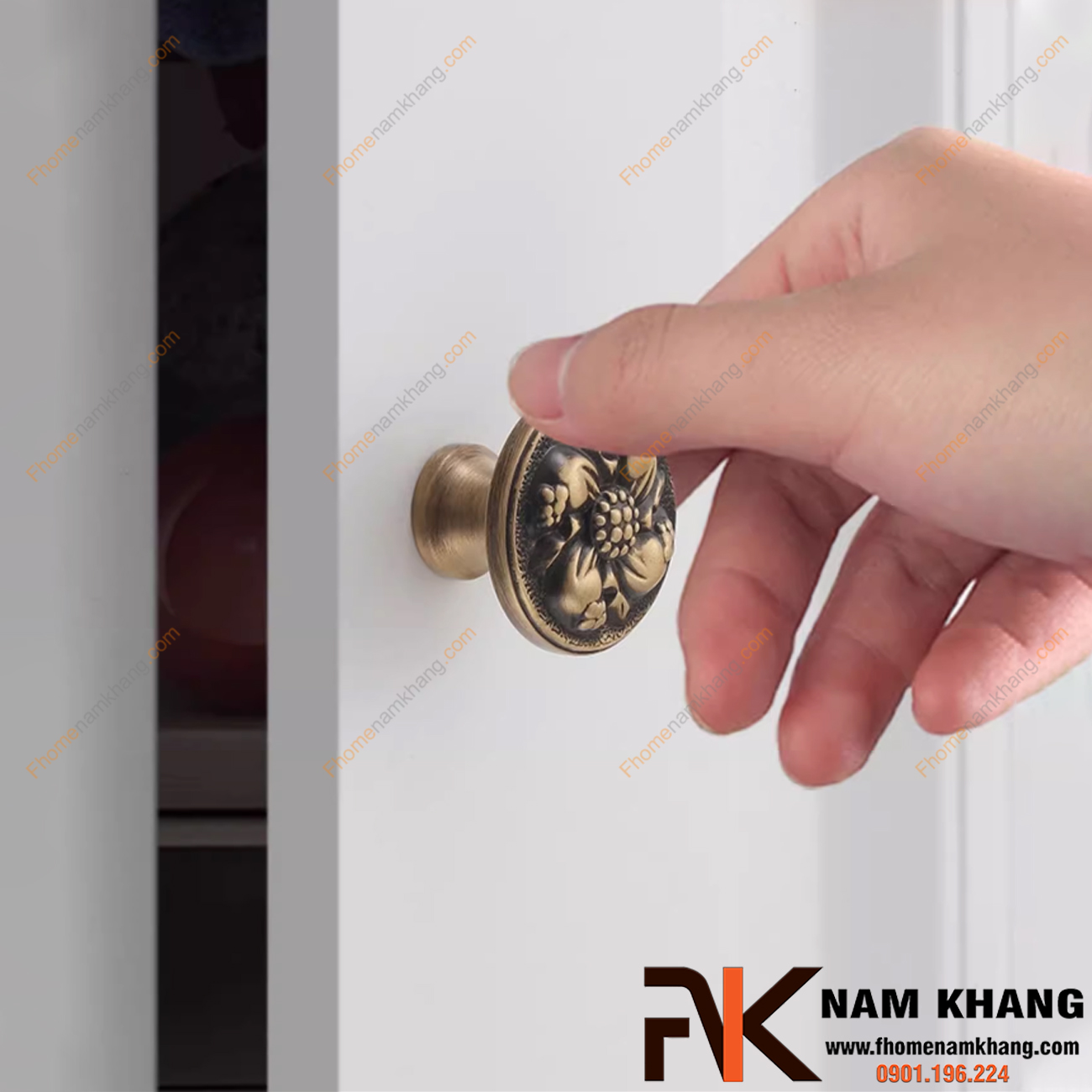 Núm nắm tủ đồng cổ điển 