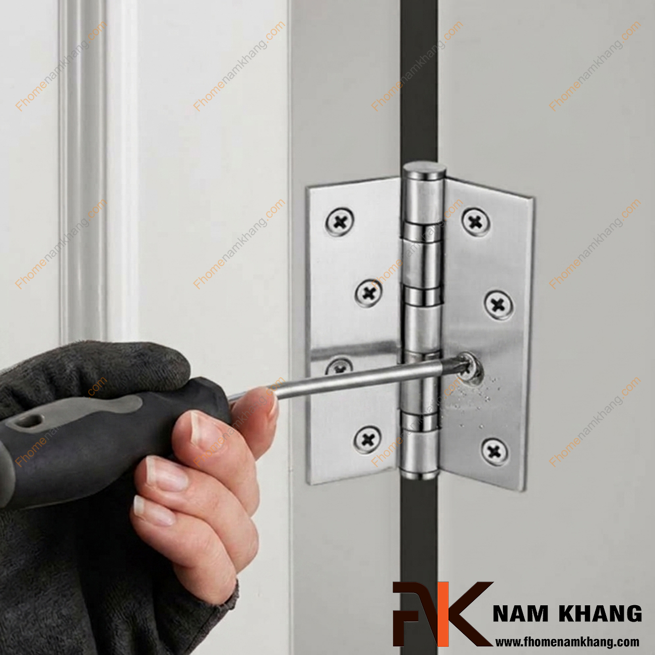 Bản lề cửa