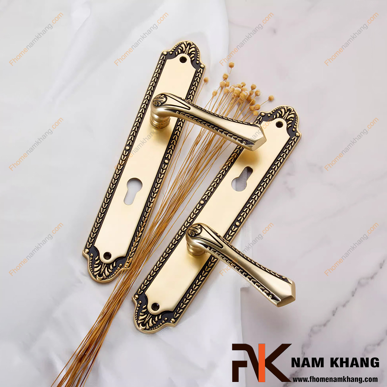Khóa cửa gỗ