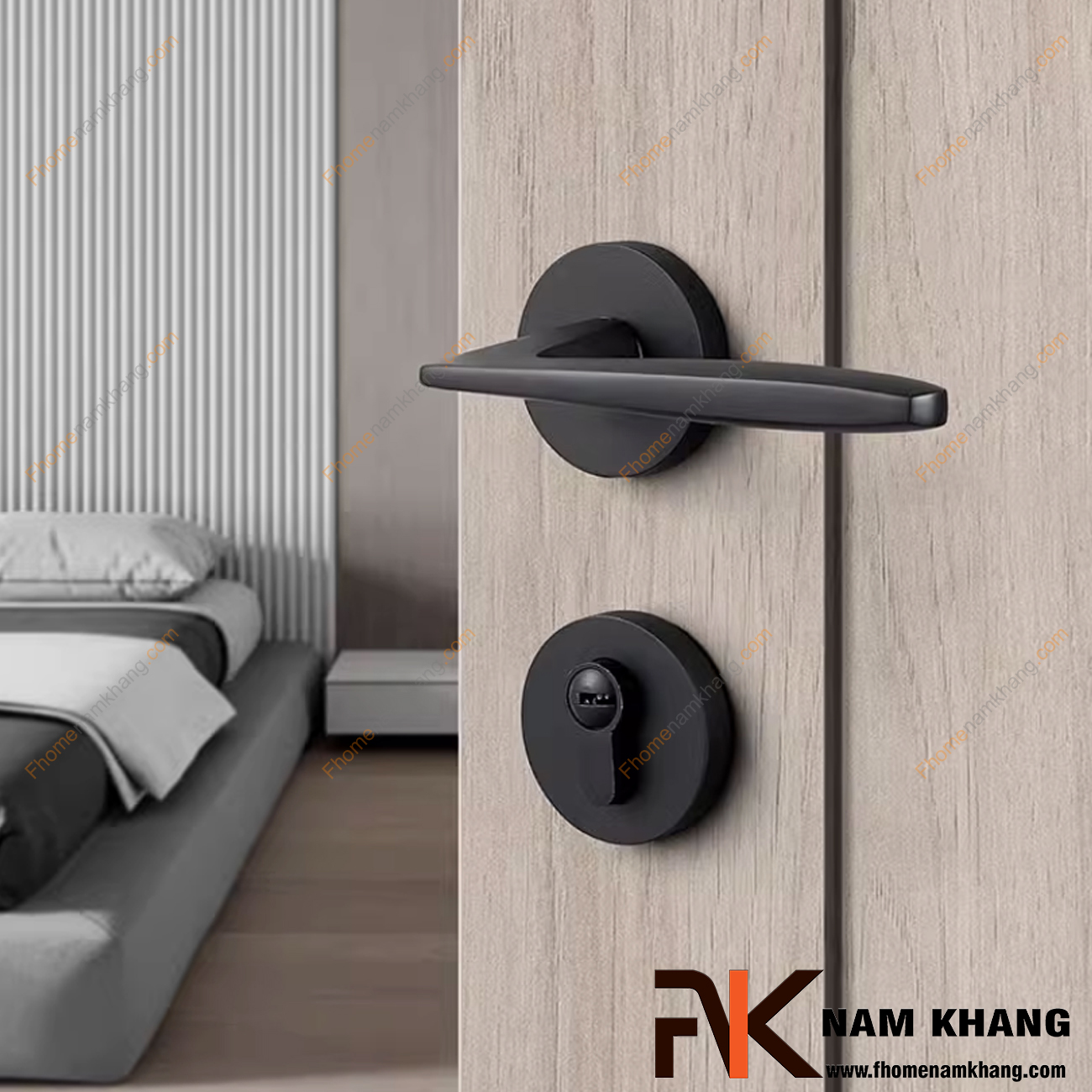 Khóa cửa phòng ngủ