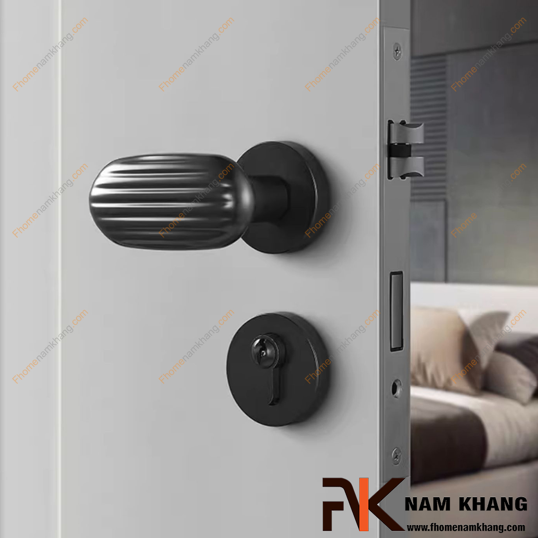 Khóa cửa