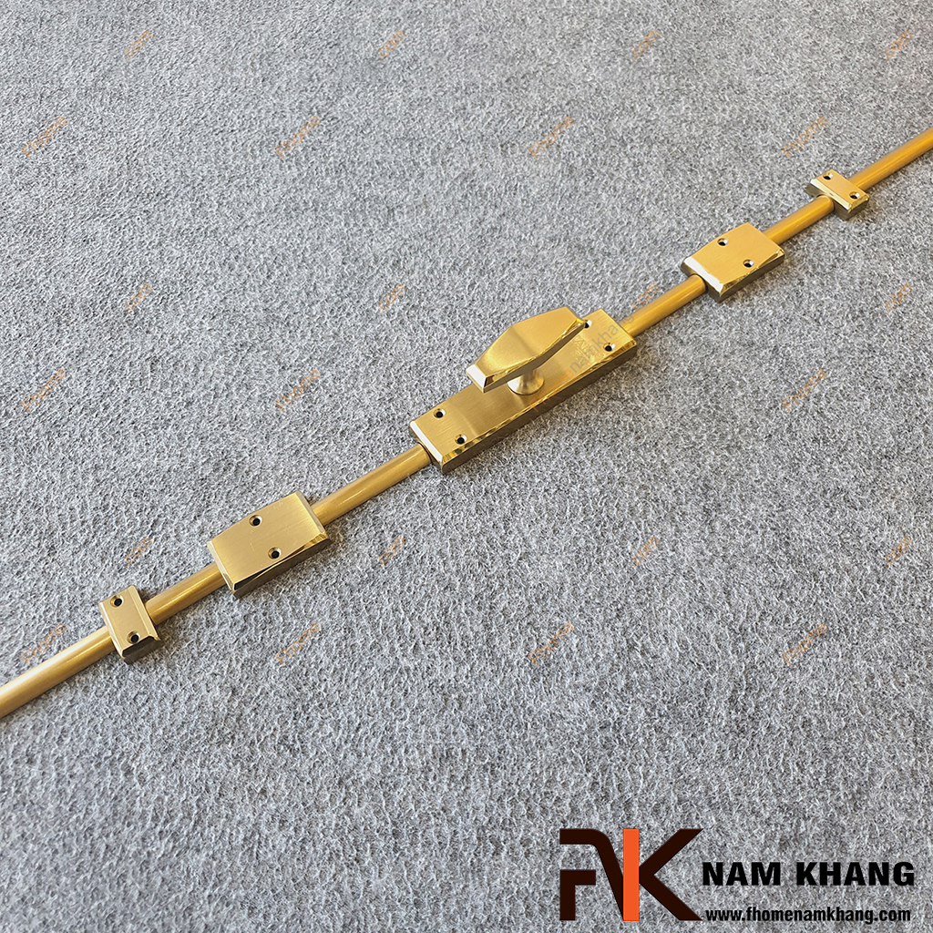 Chốt cửa clemon inox NK187-250PVD là một sản phẩm được thiết kế với chất liệu inox, cụ thể hơn là inox chống gỉ